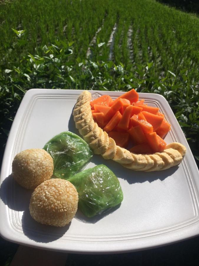 Uma D'Nyuh Homestay 싱가라자 외부 사진