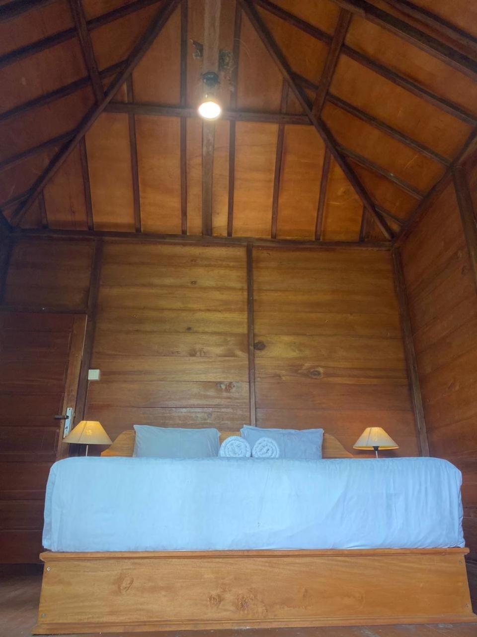 Uma D'Nyuh Homestay 싱가라자 외부 사진
