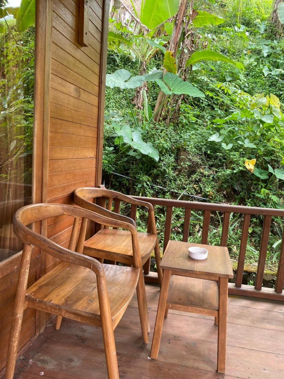 Uma D'Nyuh Homestay 싱가라자 외부 사진